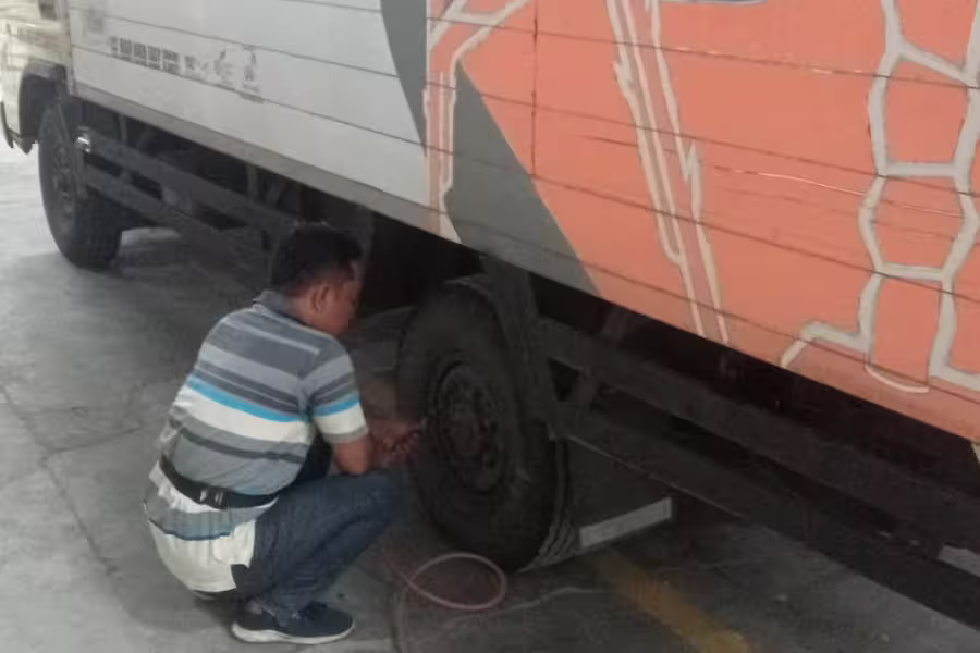 check kondisi mobil sebelum jalan